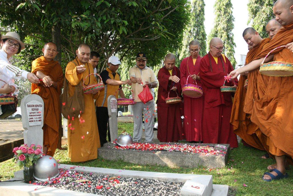 Bakti Sosial