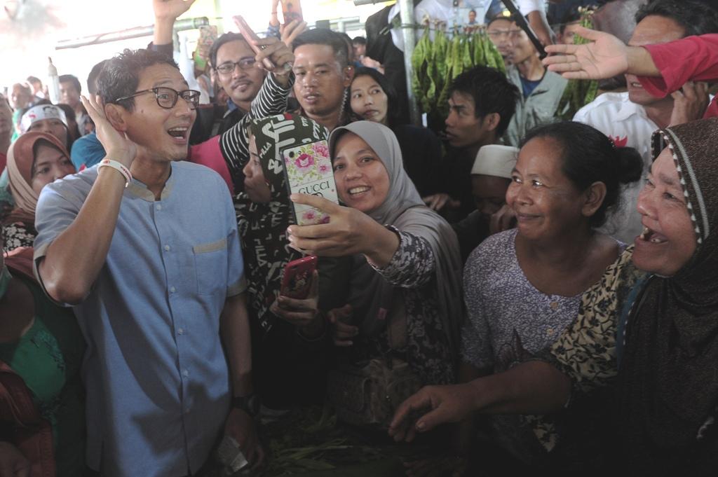 Dengarkan Keluhan