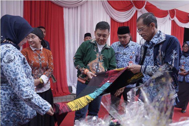 Mengamati Batik Ciprat