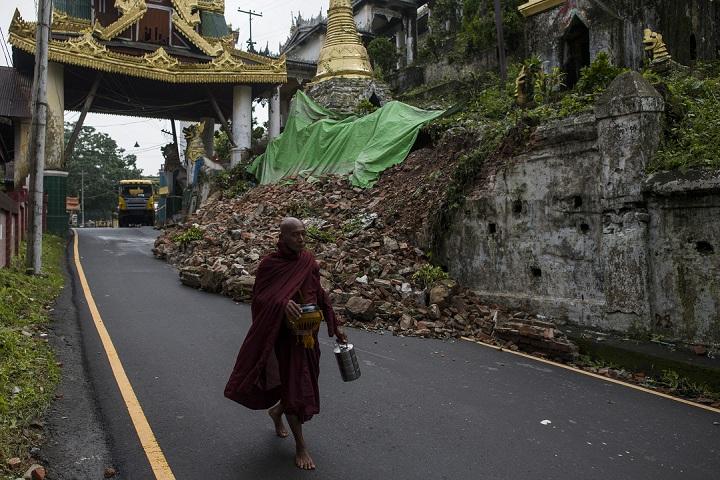 Longsor di Myanmar