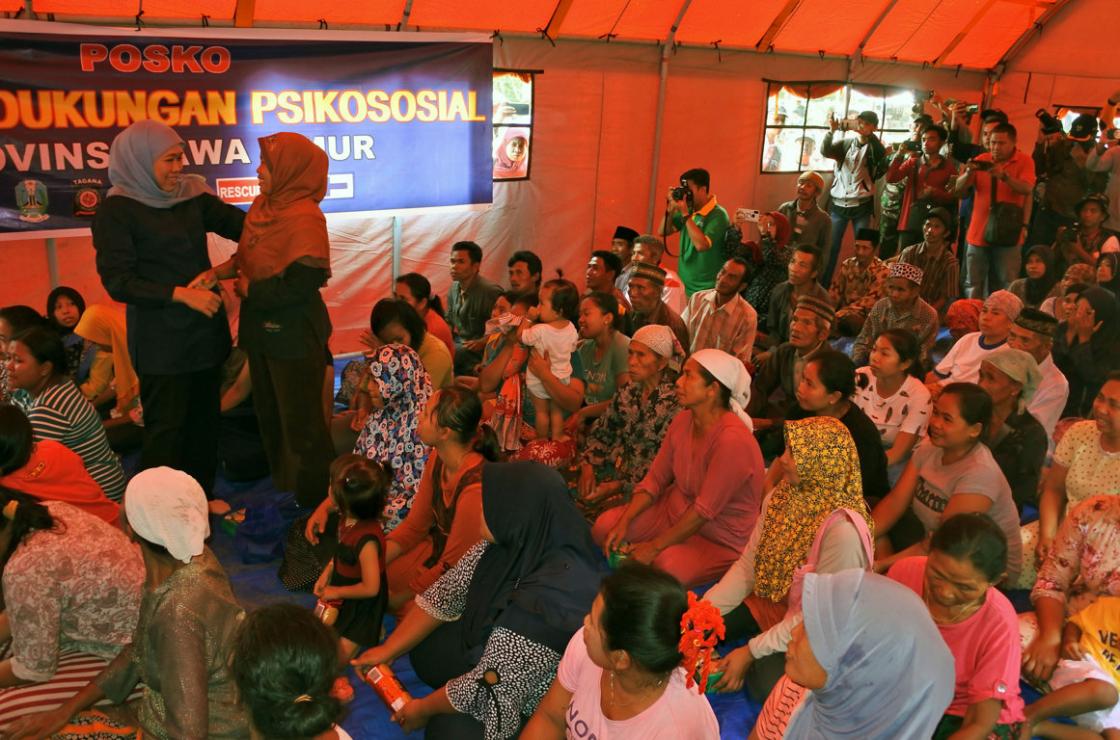 Kunjungi Korban Banjir
