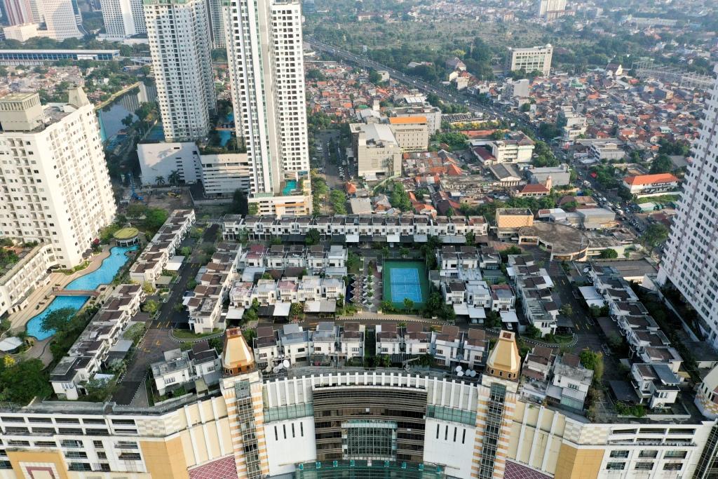 Perumahan di Atas Mal