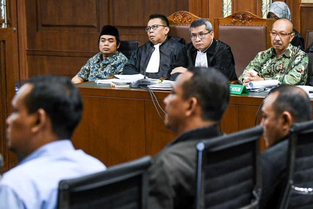 Kasus Penerimaan Gratifikasi