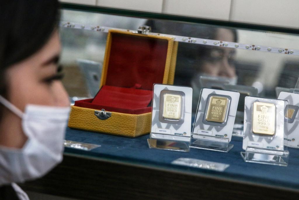 Harga Emas Turun