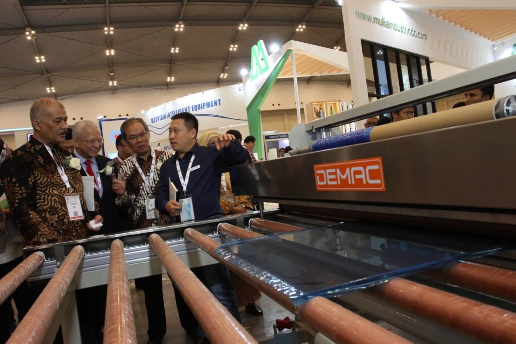 Pameran Industri Kaca