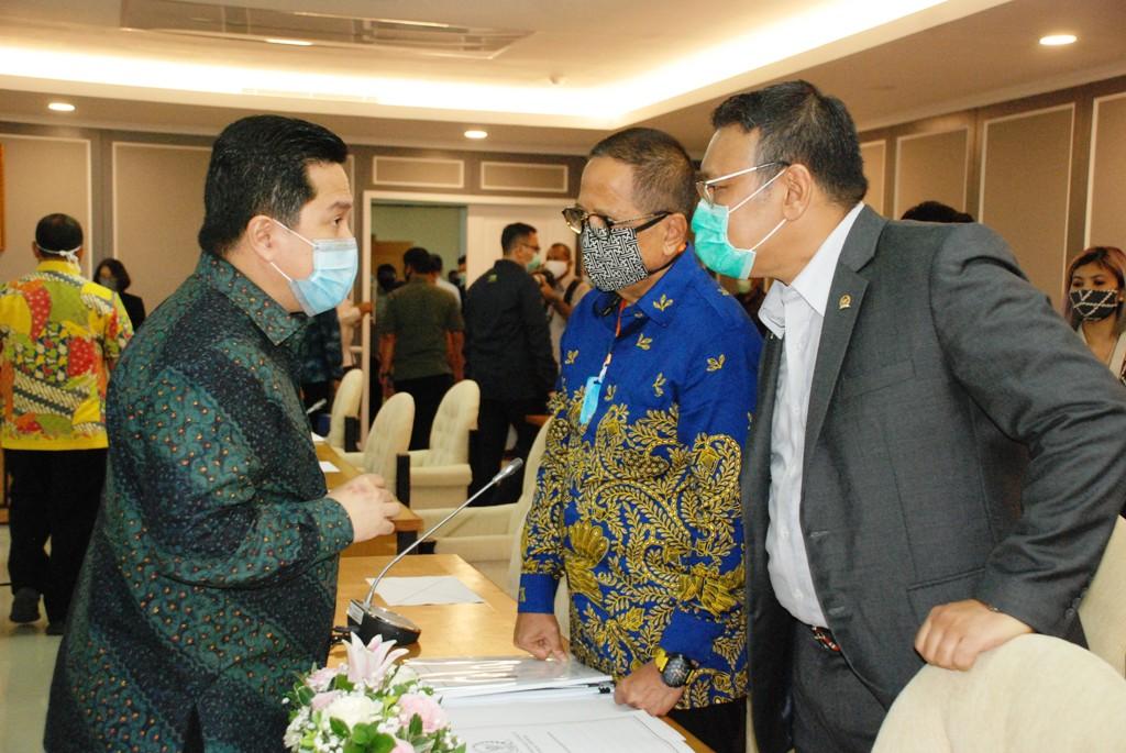 Bahas Penyelamatan Perbankan