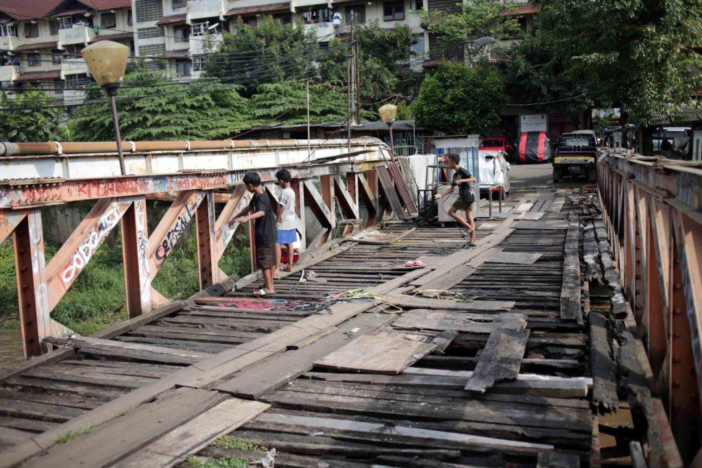 Jembatan Rusak