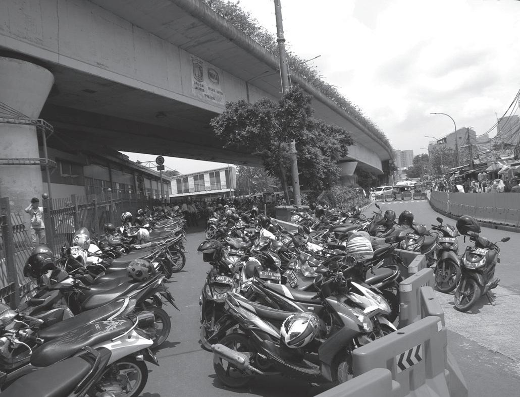Parkir Tak Semestinya