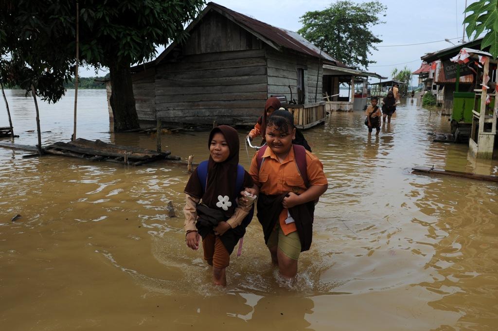 Terobos Banjir