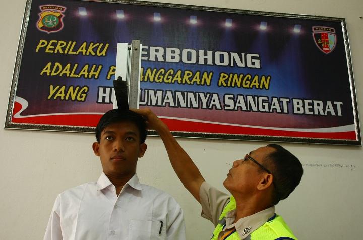 Persyaratan Masuk Polisi