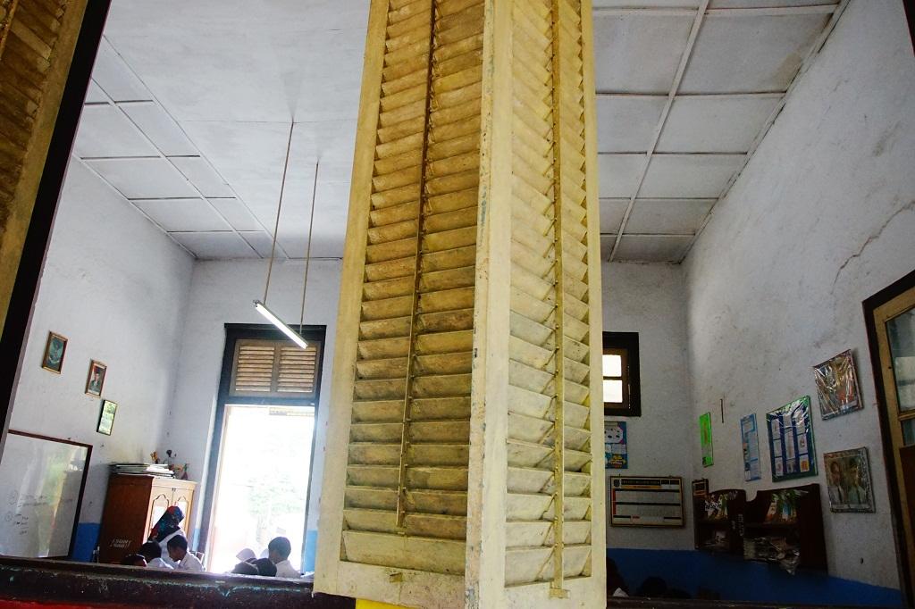 Bangunan Sekolah Tertua