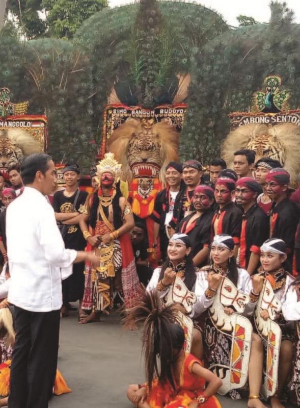 Presiden dan para Penari