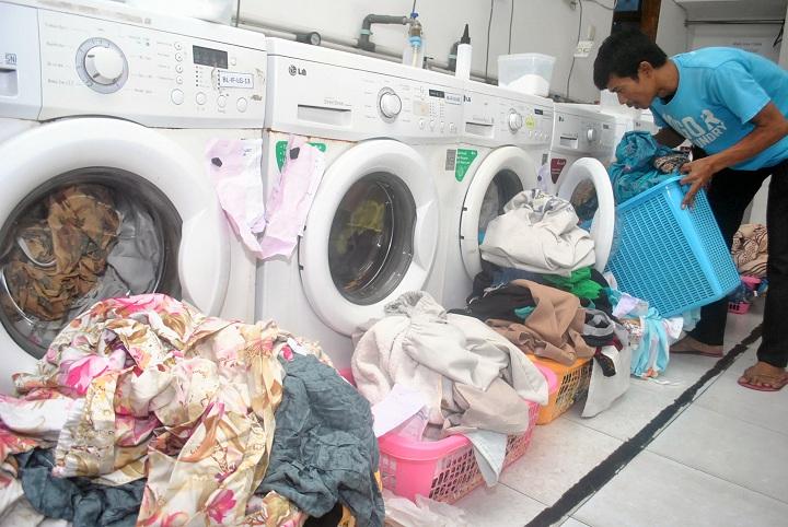 Jasa "Laundry" Pakaian