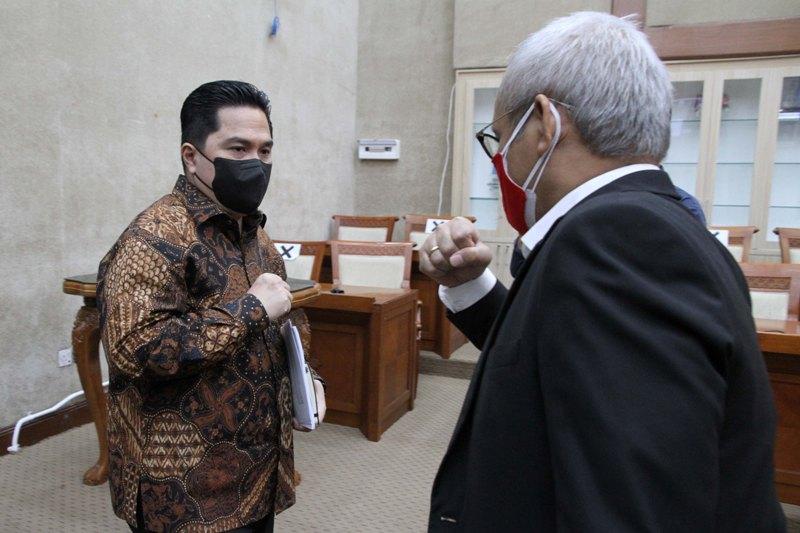 Hadiri Rapat Kerja