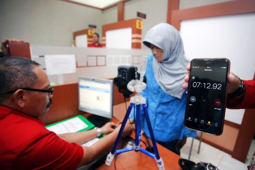 Pembuatan Paspor Lansia