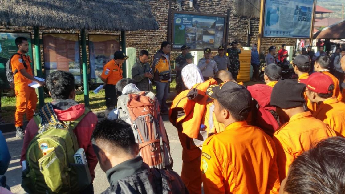 Ikuti "Briefing"