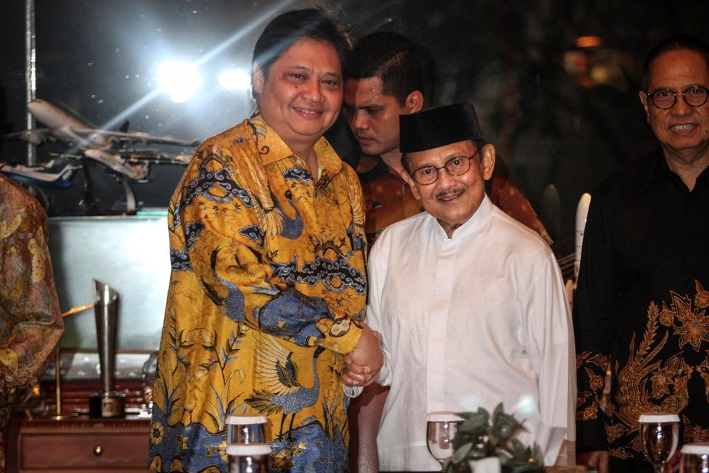 Airlangga Kunjungi Habibie
