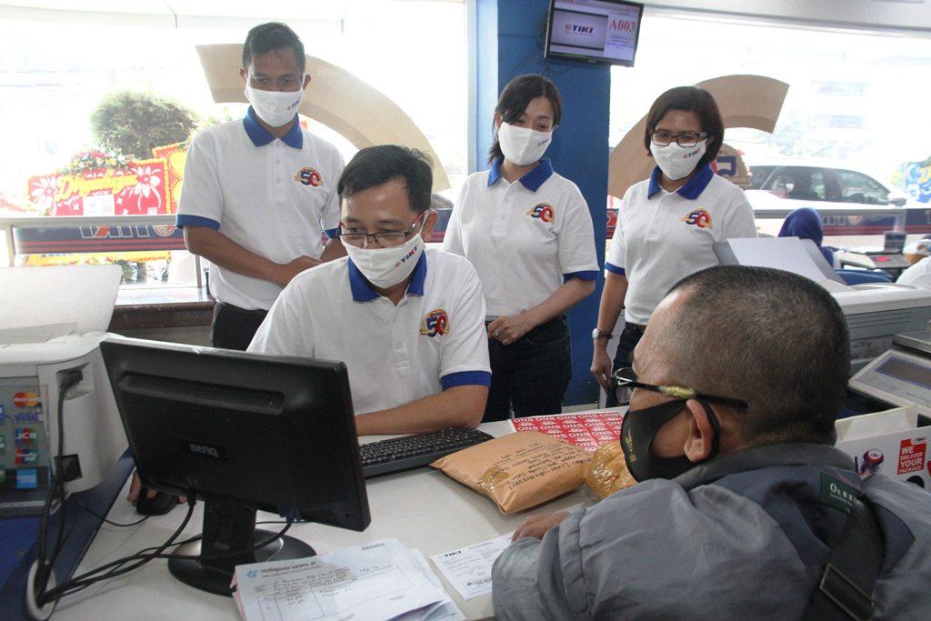 Bisnis Kurir