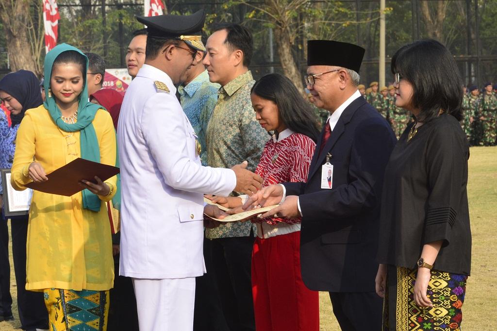 Berikan Penghargaan