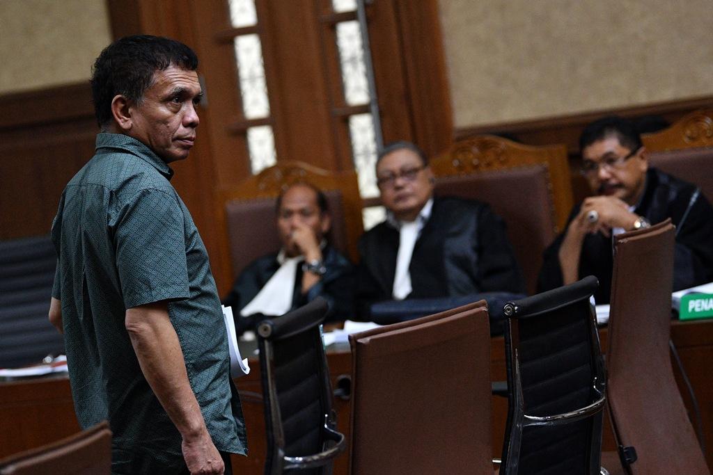 Sidang Kasus Gratifikasi