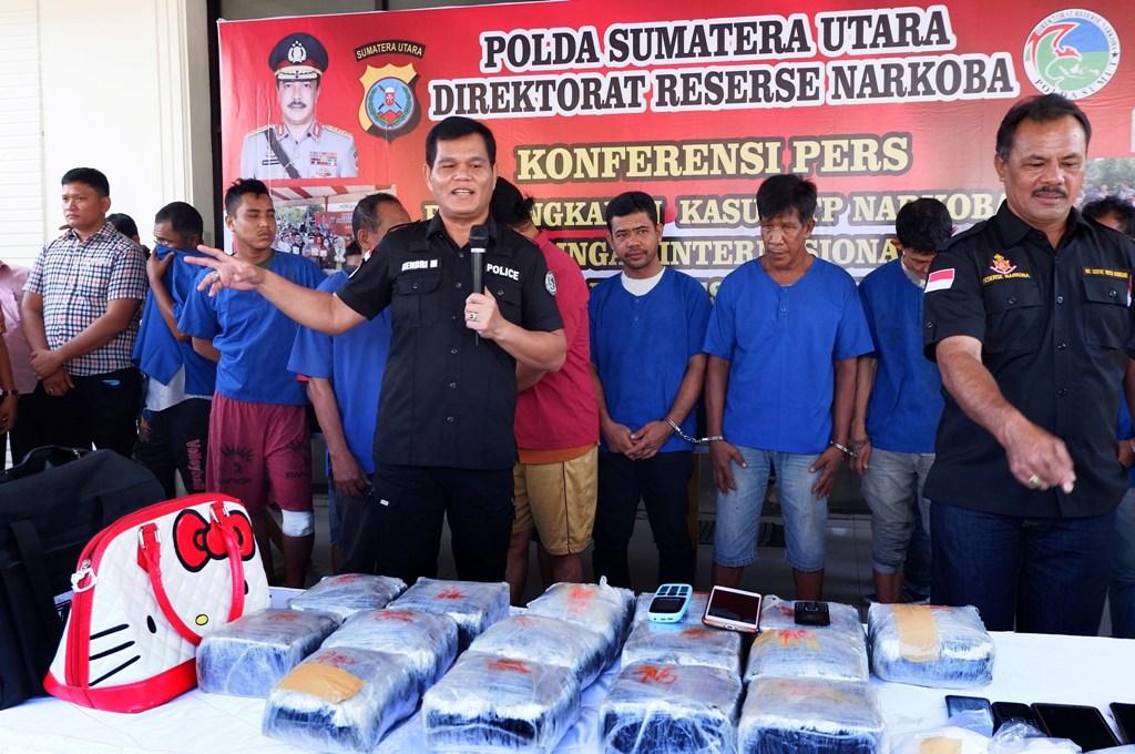 Tunjukkan Barang Bukti