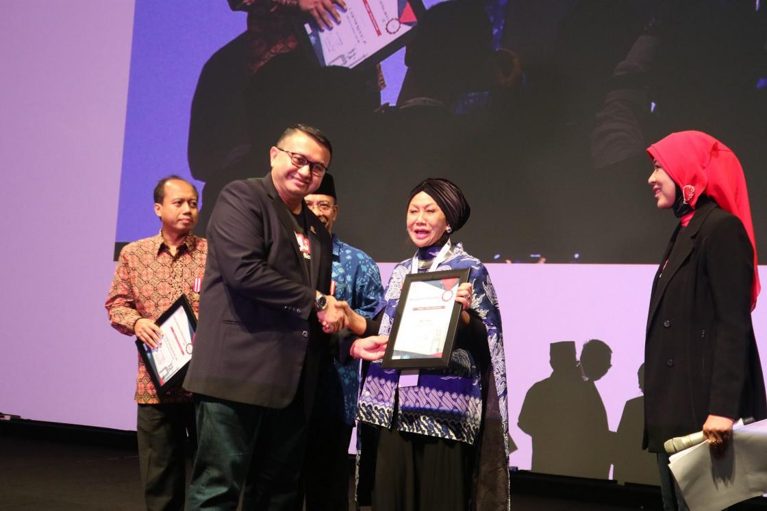 Penyerahan Penghargaan