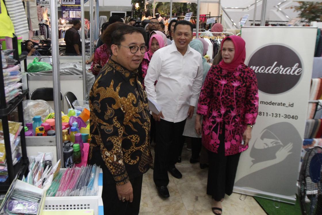 Pasar Murah di DPR