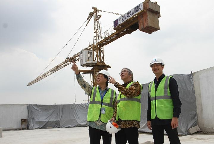 "Topping Off" Gedung