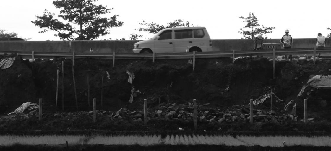 Ruas Tol Longsor