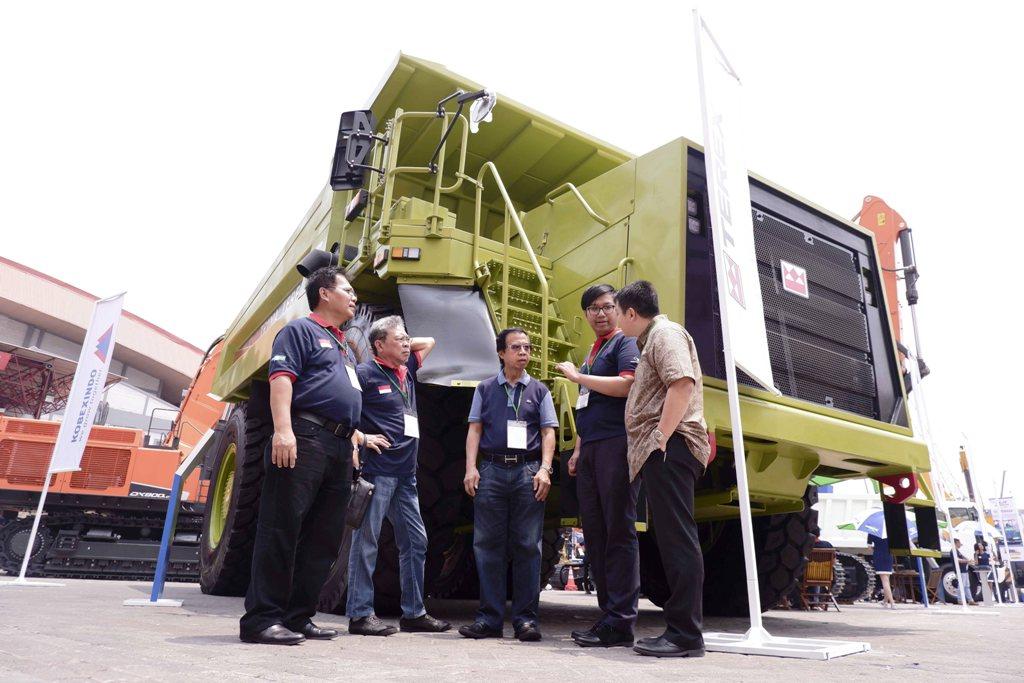 "Dump Truck" Baru