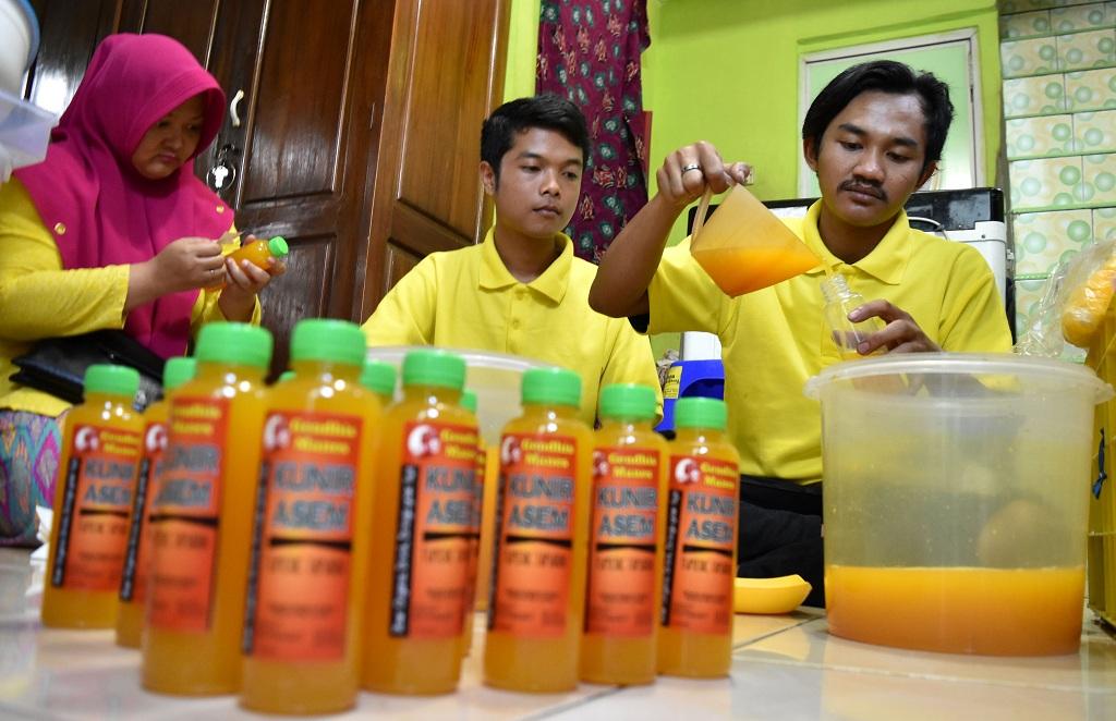 Produksi Minuman Herbal
