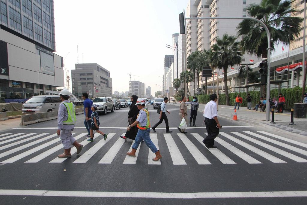 "Pelican Crossing"