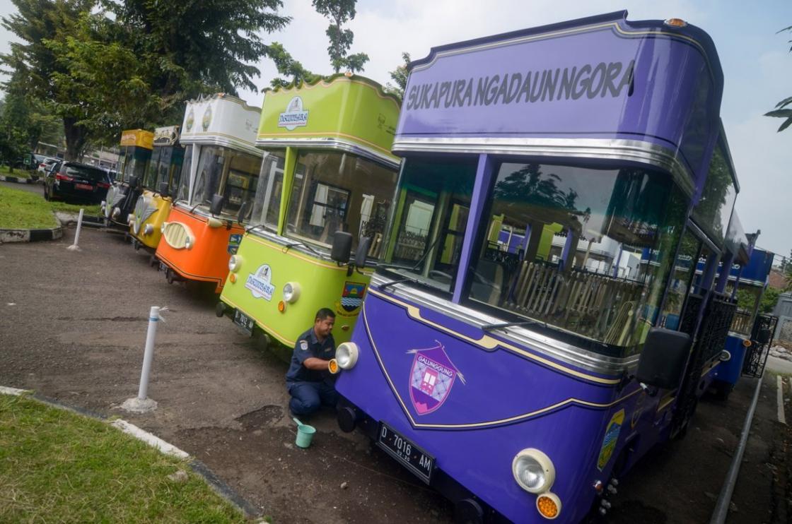 Bus Pariwisata Jabar