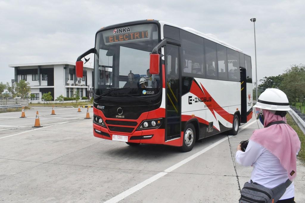 Bus Listrik PT INKA