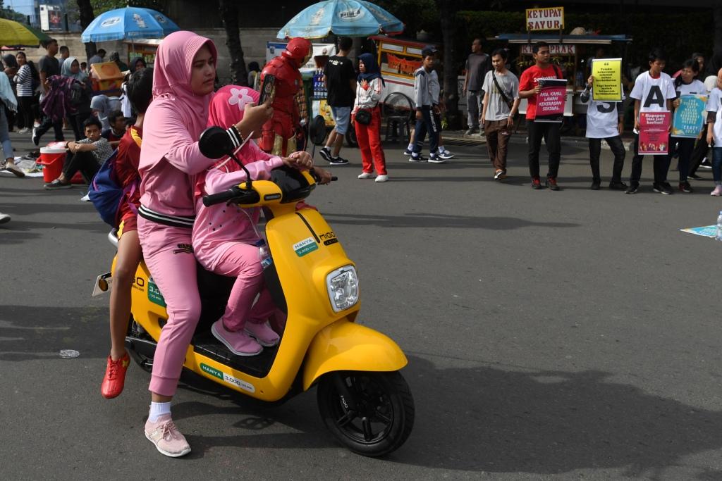 Sewa Motor Listrik