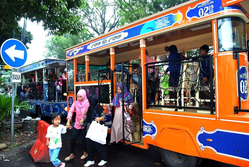 Bus Wisata Uncal