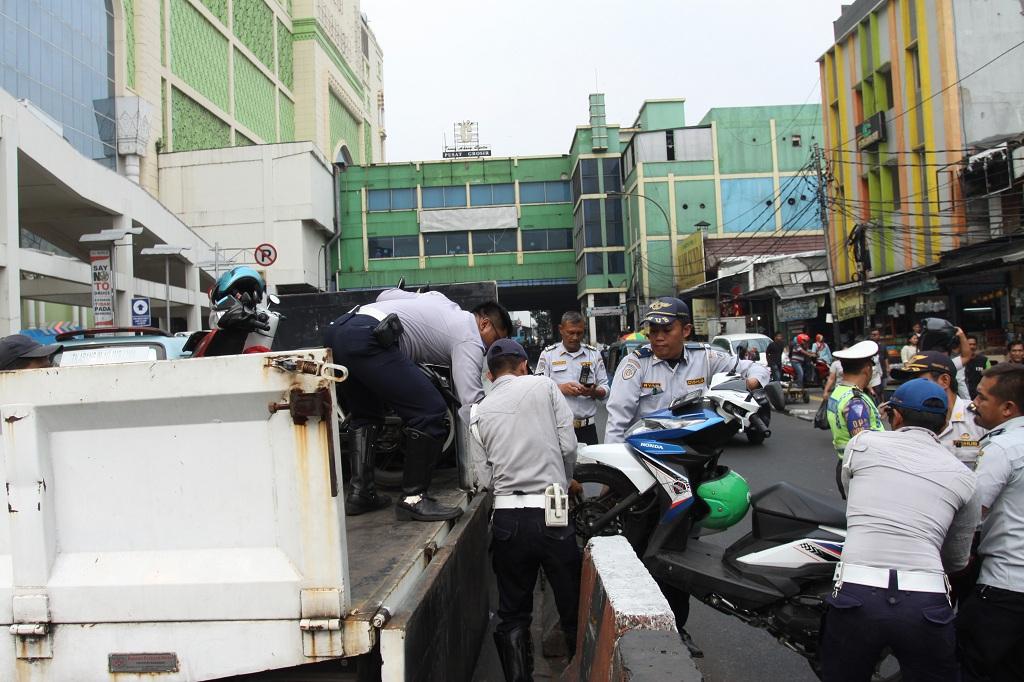 Parkir Liar