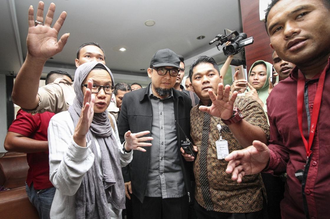 Tim Pemantau Kasus Novel
