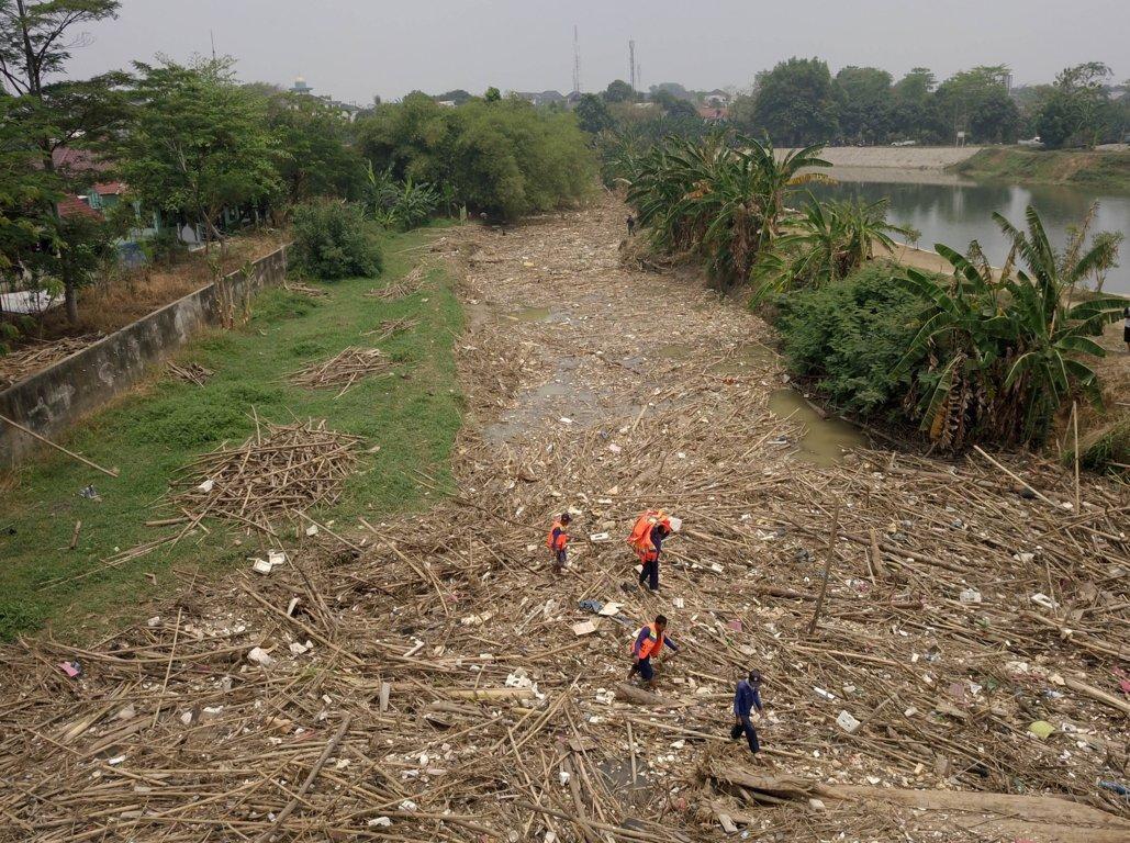 Menyumbat Sungai