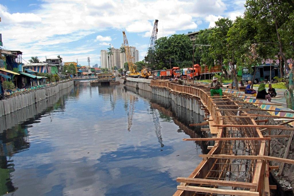 Pemasangan Turap
