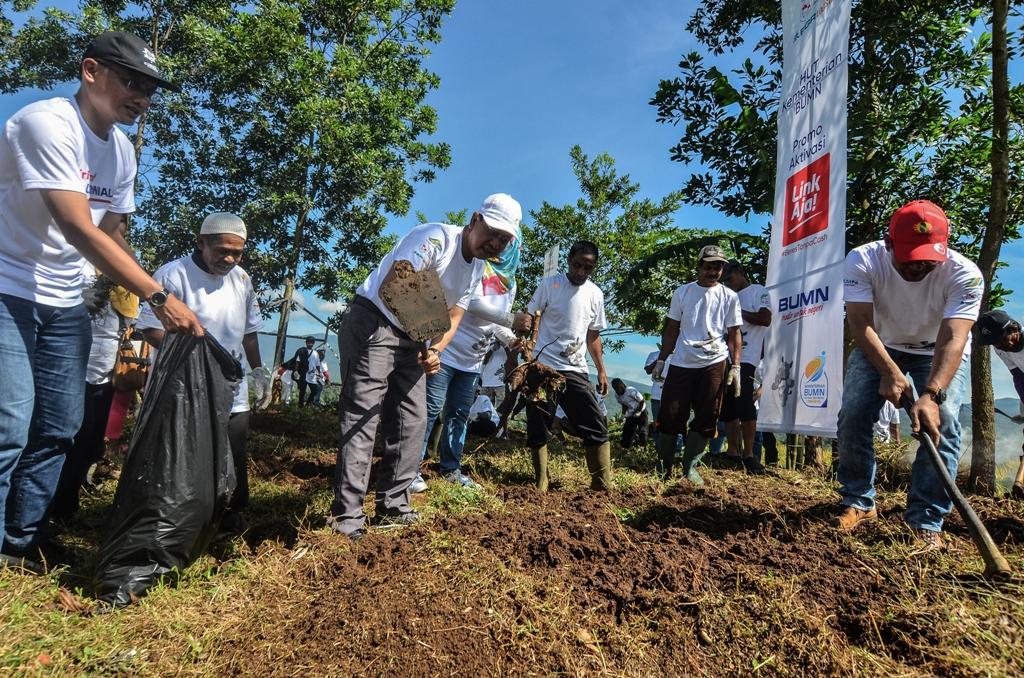 Rayakan HUT BUMN