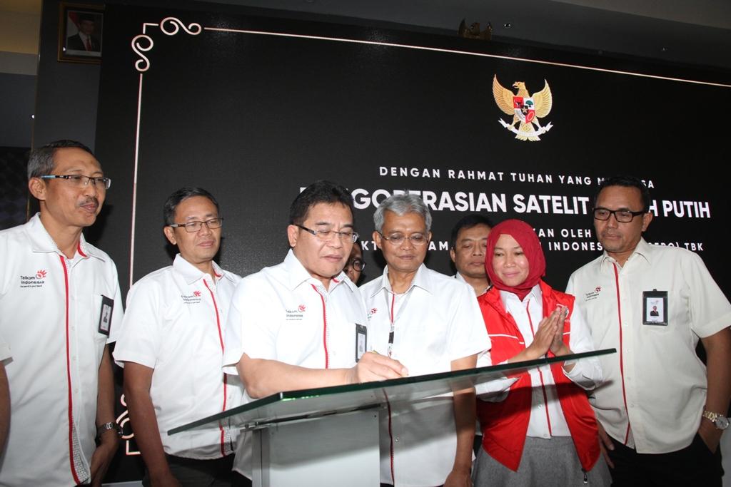 Prasasti Satelit Merah Putih
