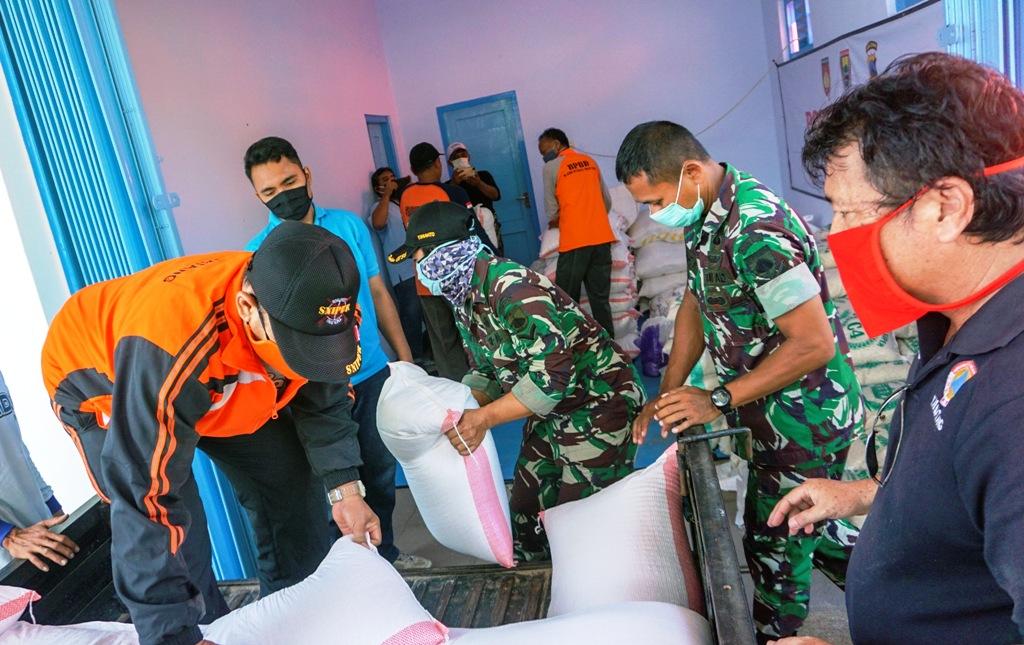 Relawan Bergotong Royong
