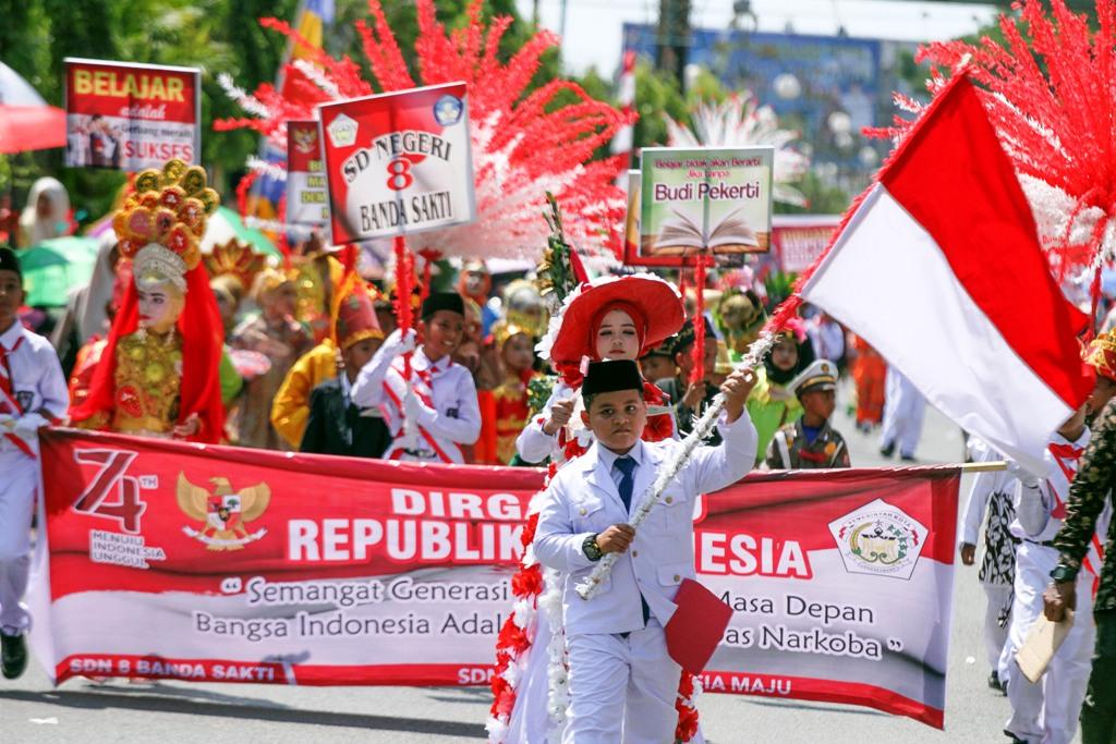 RAYAKAN HUT KE-74 INDONESIA