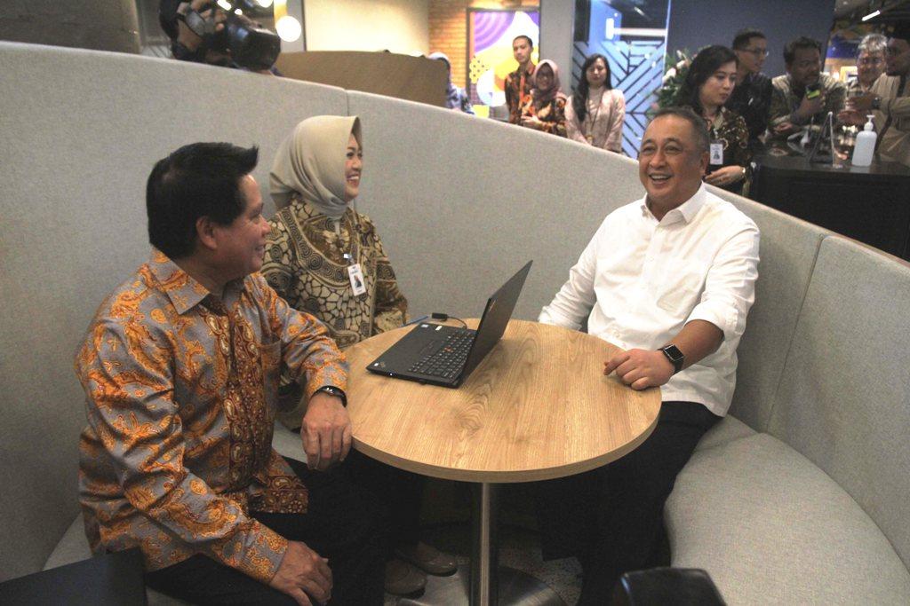 Desain Ulang Kantor