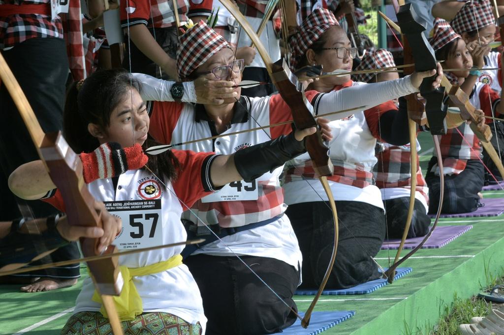 Lomba Panahan Tradisional