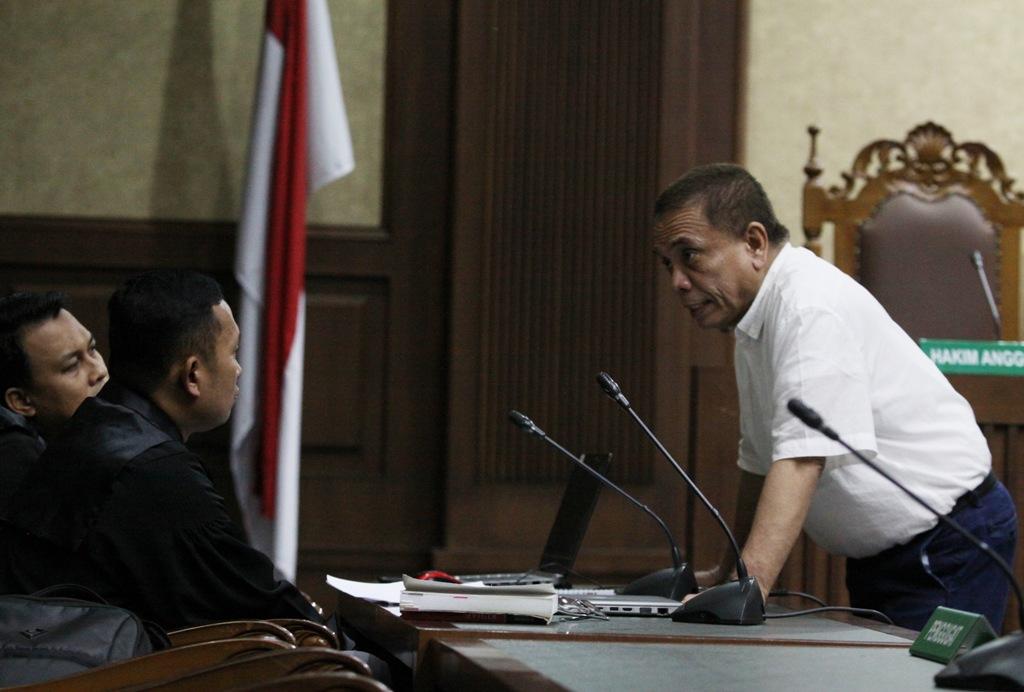 Sidang Kasus Gratifikasi