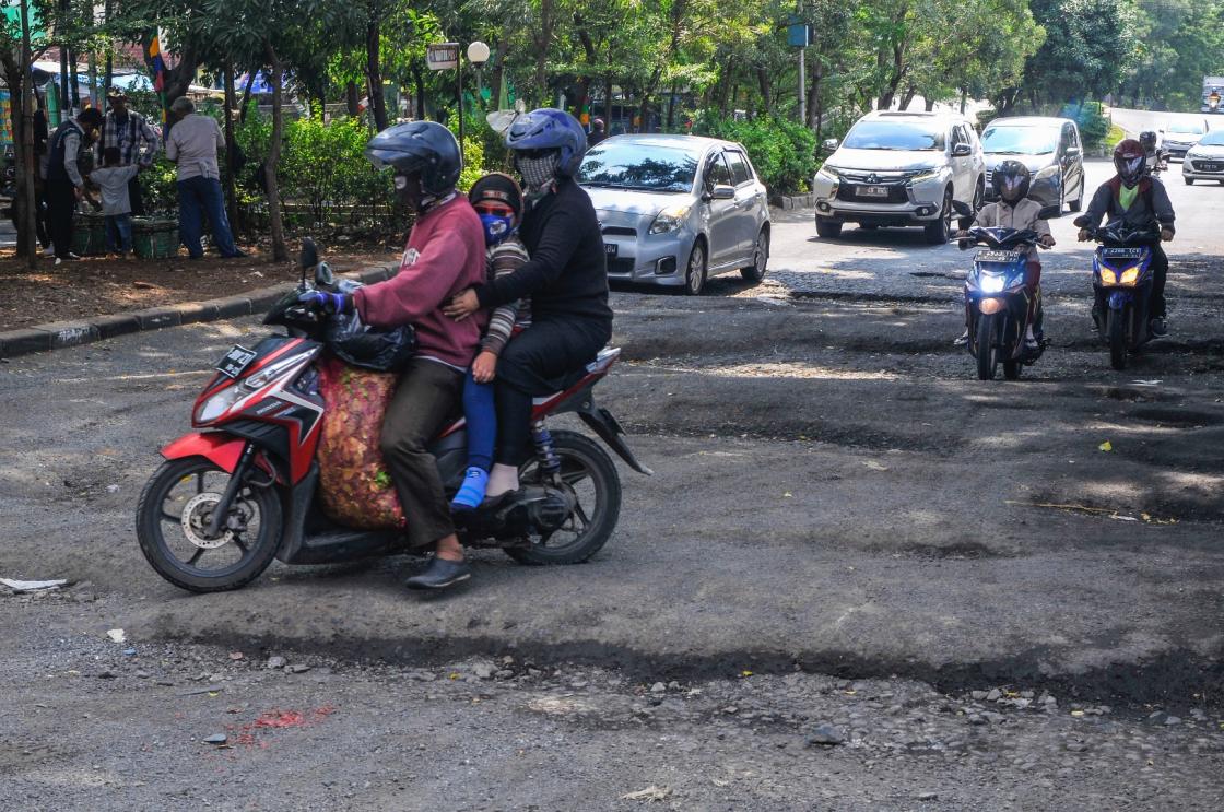 Membahayakan Pengendara