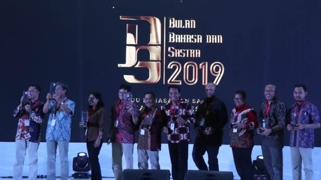 Raih Penghargaan