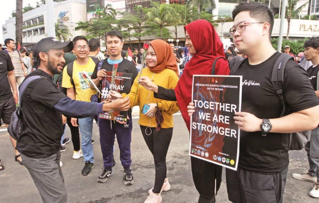 SOLIDARITAS UNTUK WUHAN